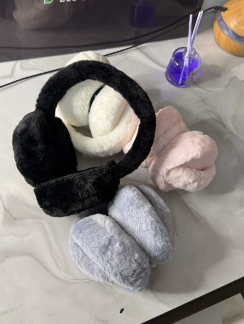 Ear warmers (ear muffs)